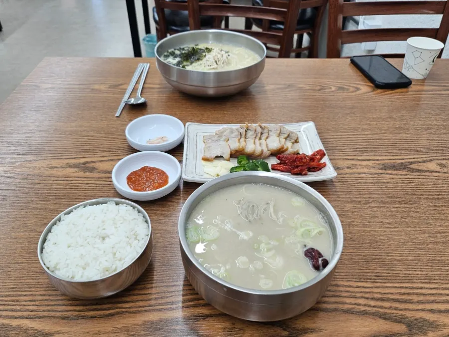 복정동 청담닭칼국수 방문 모습