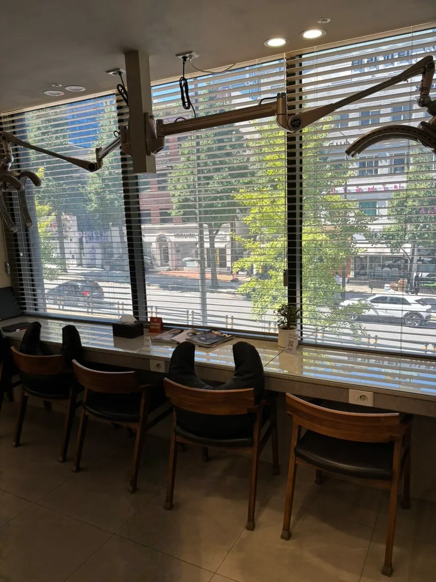 프라이빗한 비오른헤어 청담점 내부