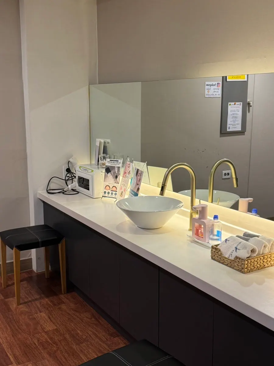Detail view of the consultation area