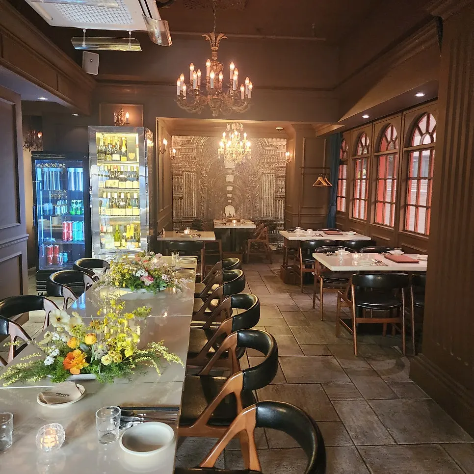 Pepite dining area