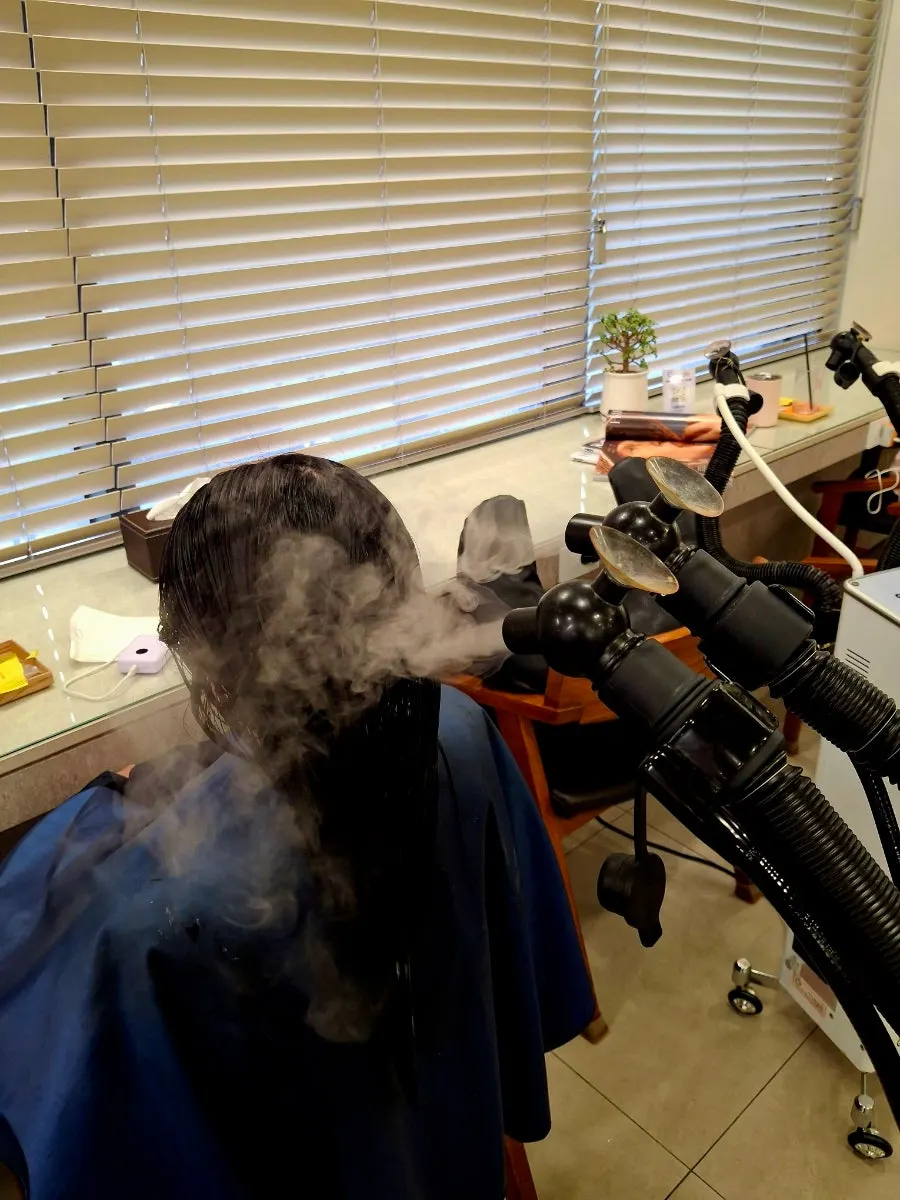 Hair hydration with a hair steamer