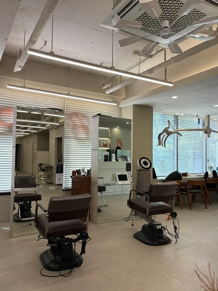 Calm, clean clinic space