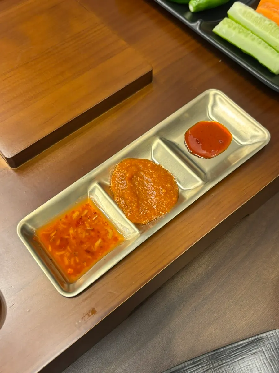 Side dish spread served with jokbal