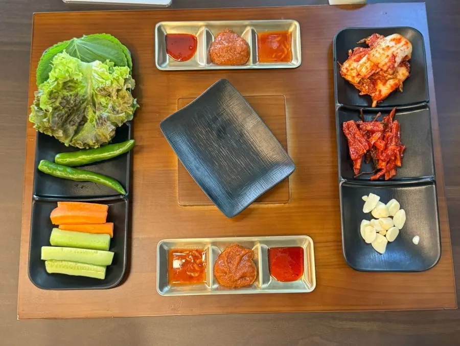 청담족발 광교상현점 족발 보쌈 메뉴판