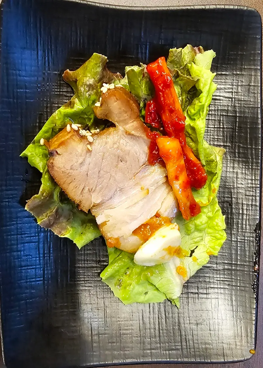 Plate of thick-cut soft bossam