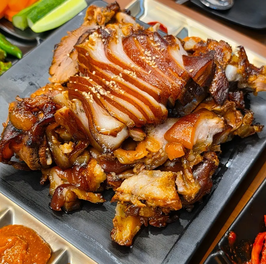 Plate of jokbal showing the chewy skin
