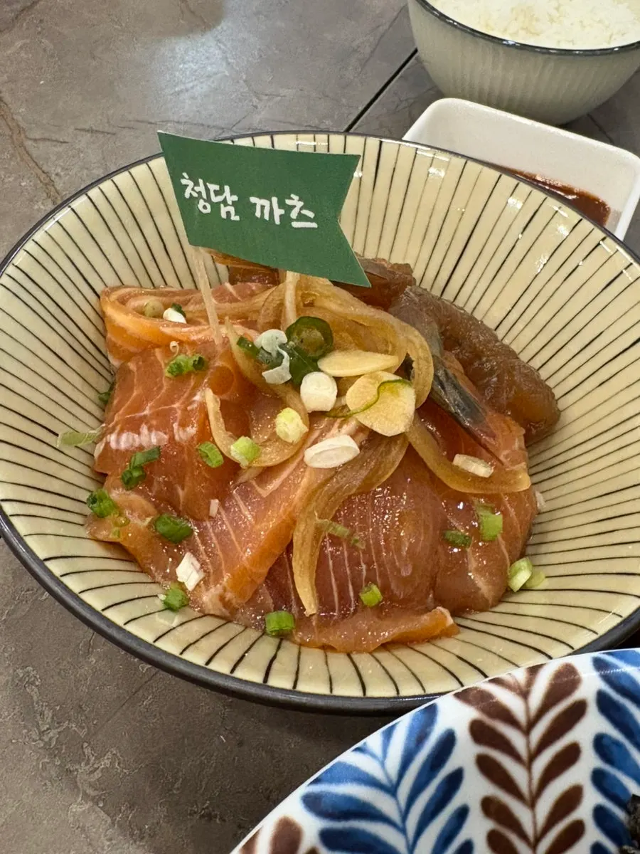 청담까츠 명란날달걀비빔우동 한 그릇