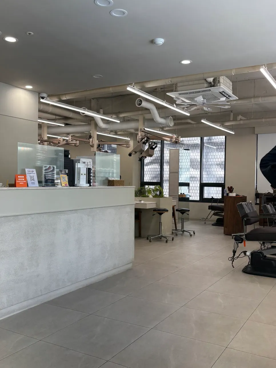 Interior Beorn Hair Cheongdam yang rapi