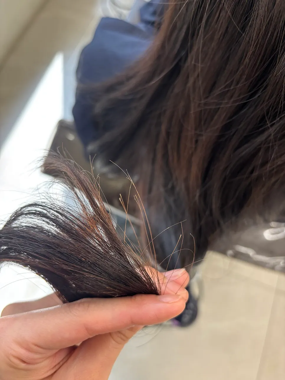 Pemeriksaan kondisi rambut tipis yang rusak