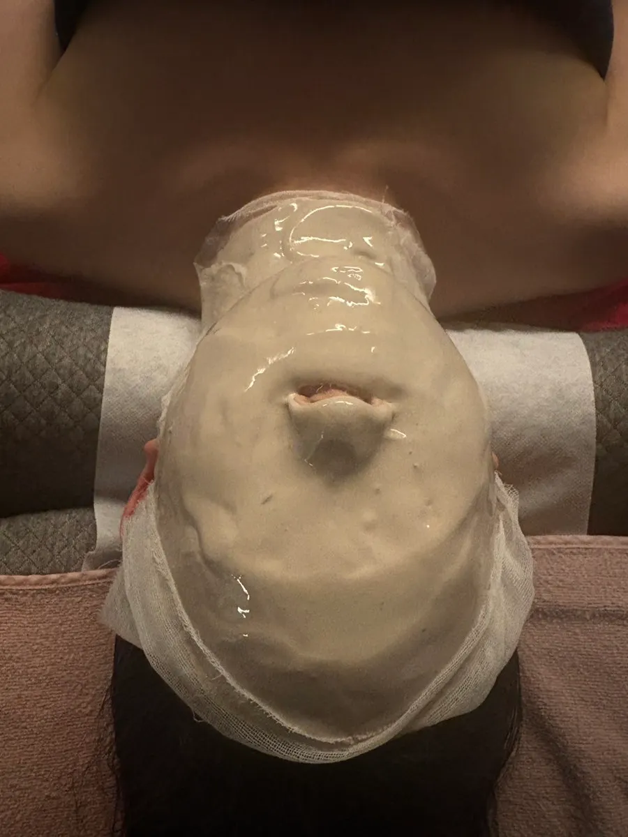 Final stage of the lymphatic massage treatment