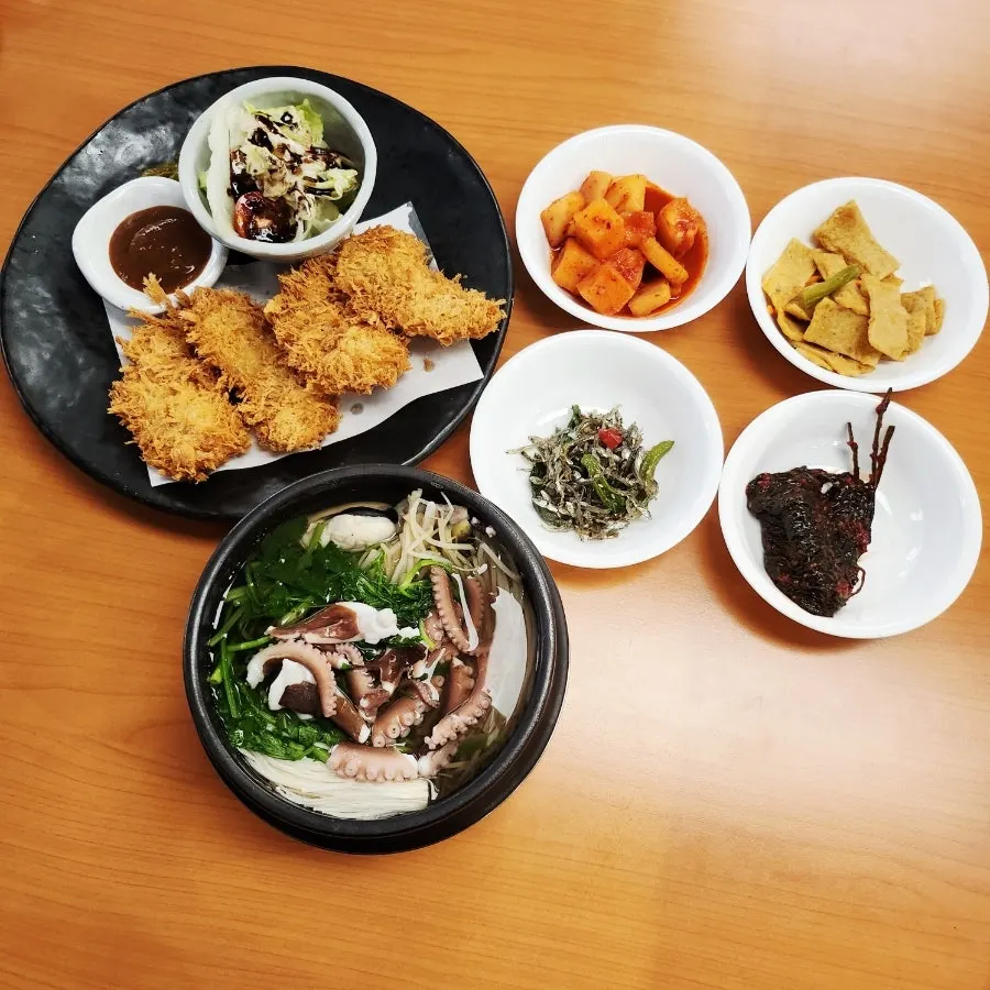 Seating and pufferfish cushion at Bogi-o Boguk