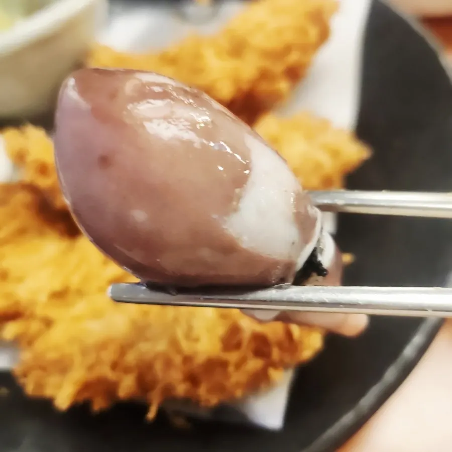 A plump, chewy piece of live octopus