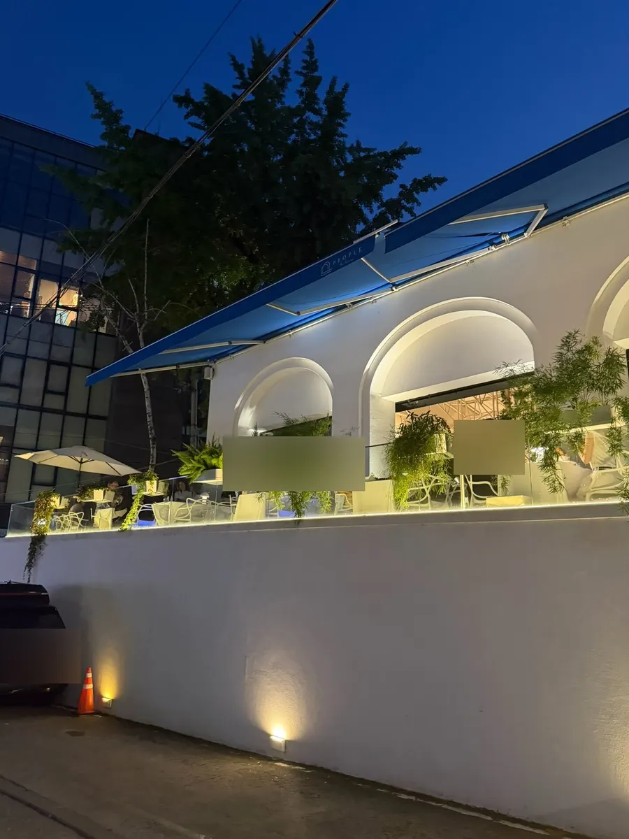 清潭洞ダイニングバーPeople the Terrace訪問の最初の一枚