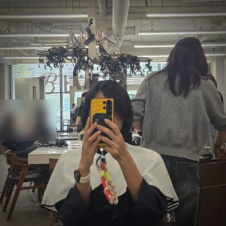 Shampoo-room care after hair coloring