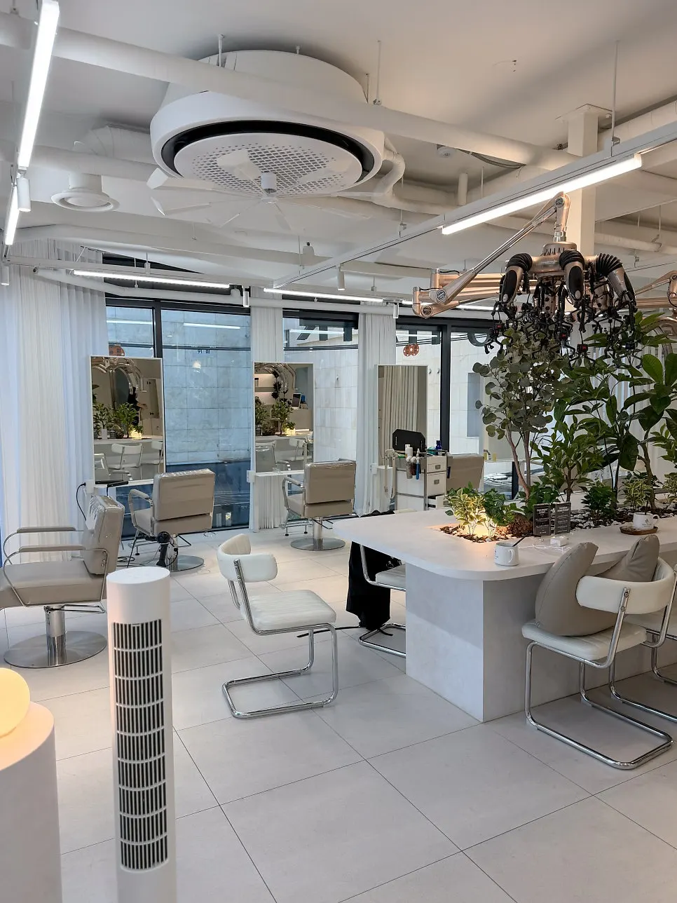 Interior of Anew Hair Cheongdam Main Branch with treatment seats