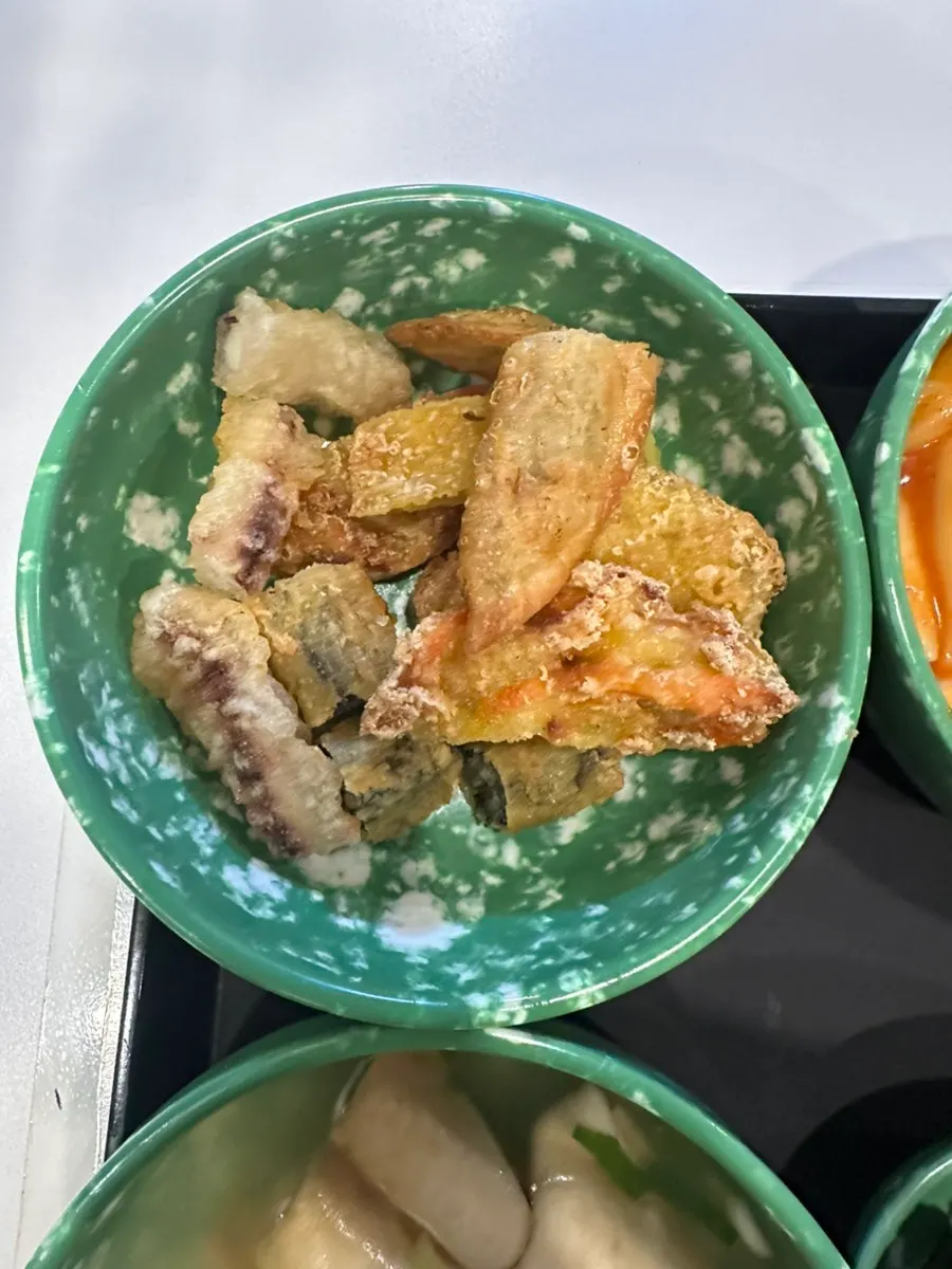 Gim-mari, dumpling, squid, and sweet-potato fritters