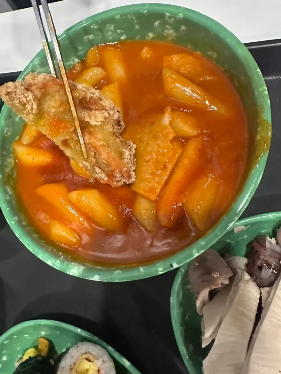 Fritters served with tteokbokki sauce