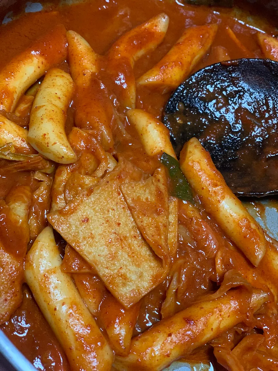 Two sauces: broth-style sauce and spicy powdered sauce