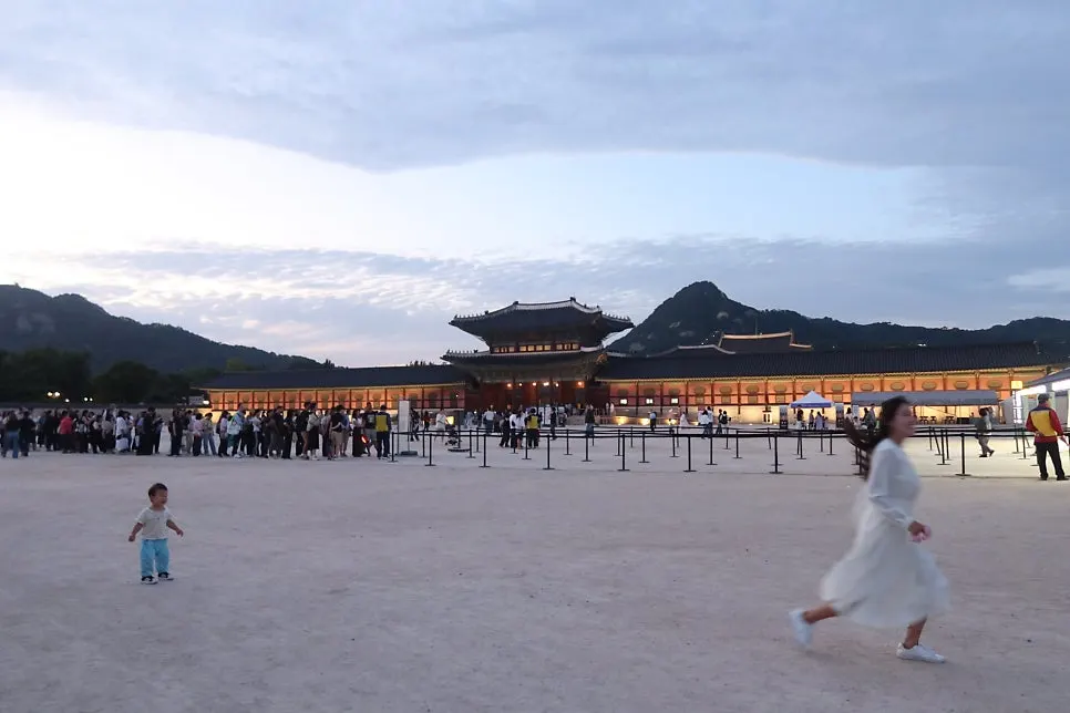 Evening outing heading toward Gyeongbokgung Palace