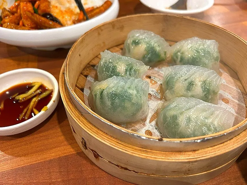 비벼 먹은 어향가지덮밥