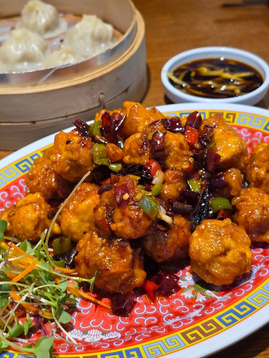 A plate of hot ganpunggi just served
