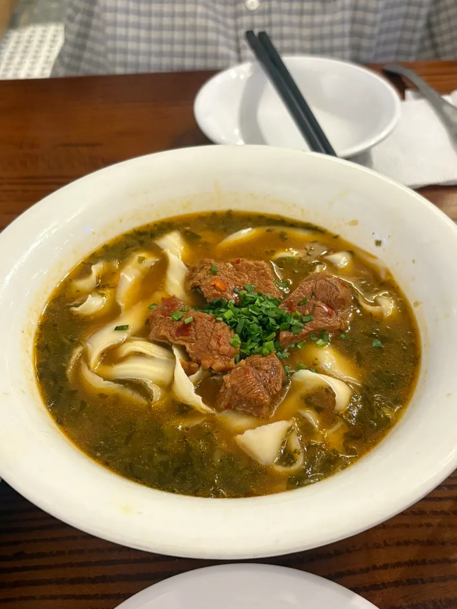 A bowl of Taiwanese beef noodle soup at Cheonghwawon