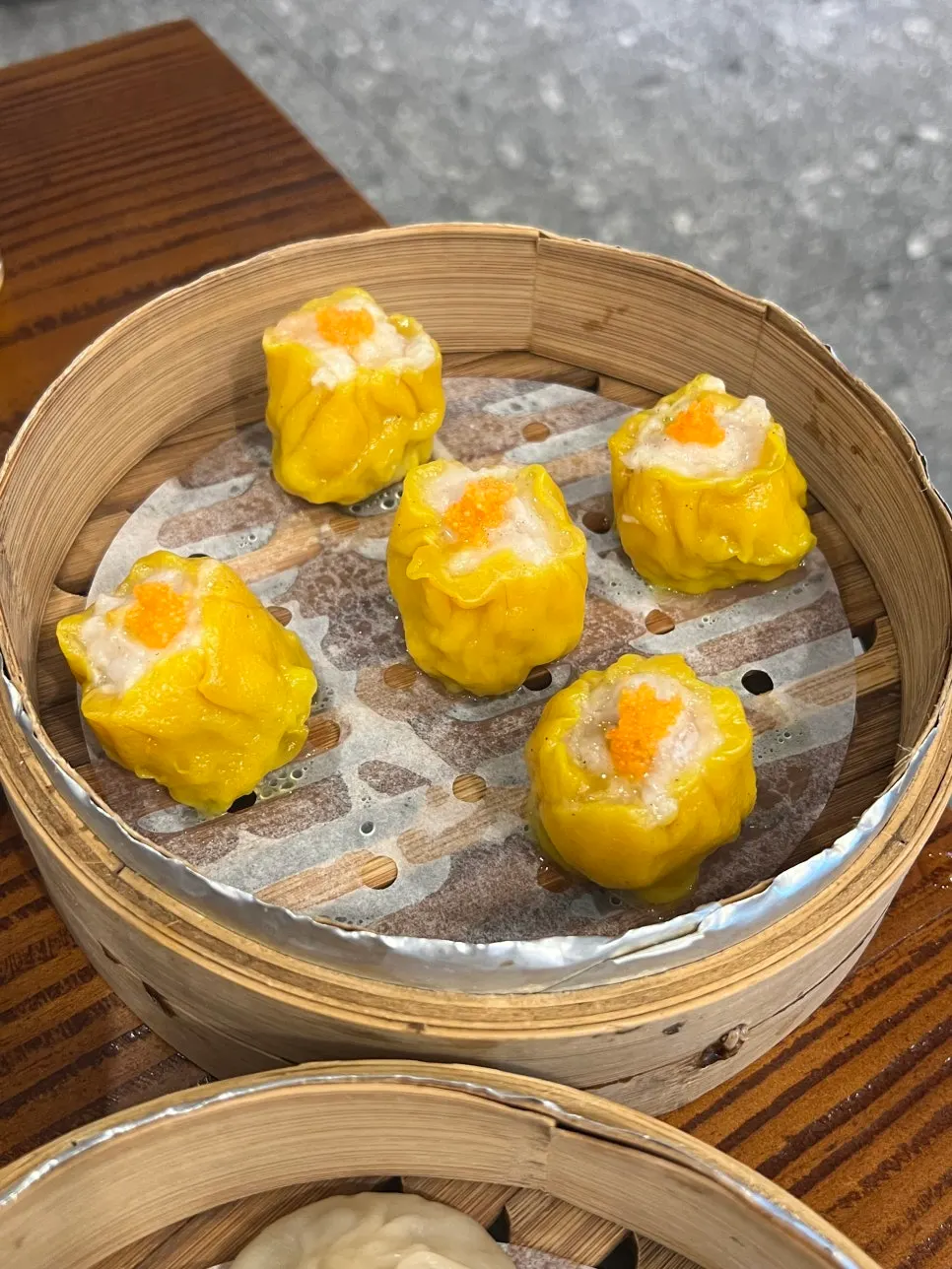 날치알 올린 청화원 수제 쇼마이