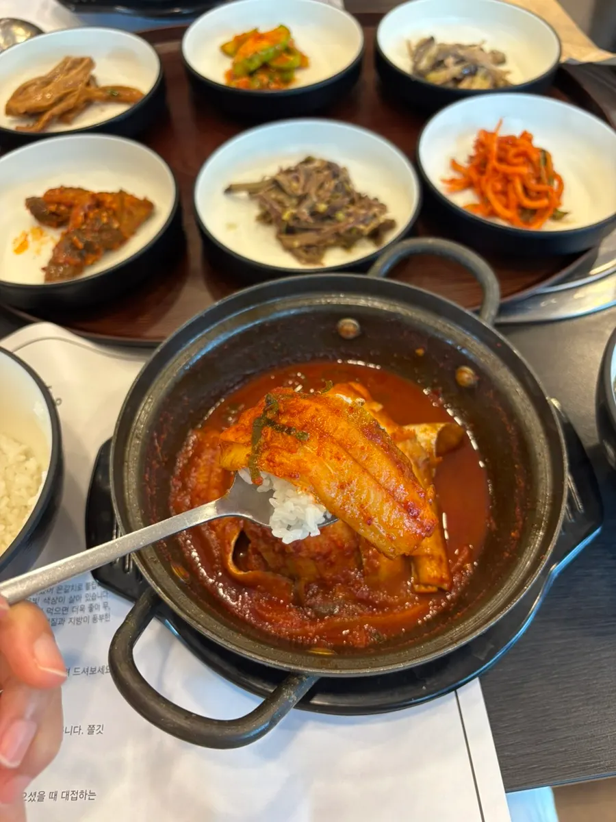 Hairtail stew flaked into boneless pieces