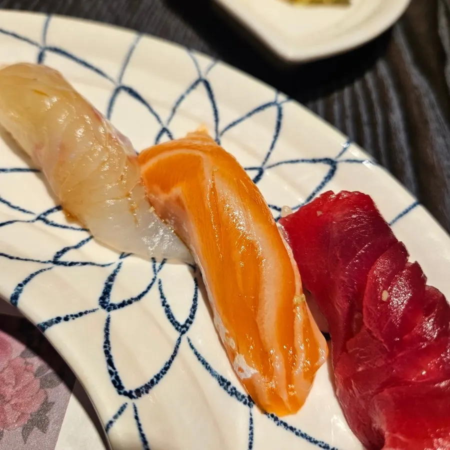 Sushi seafood mulhoe menu spread