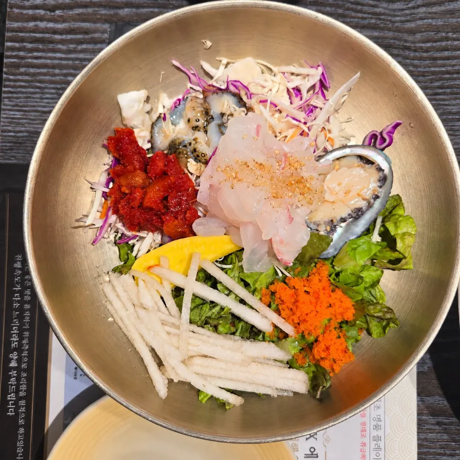 Seafood mulhoe with lightly iced broth