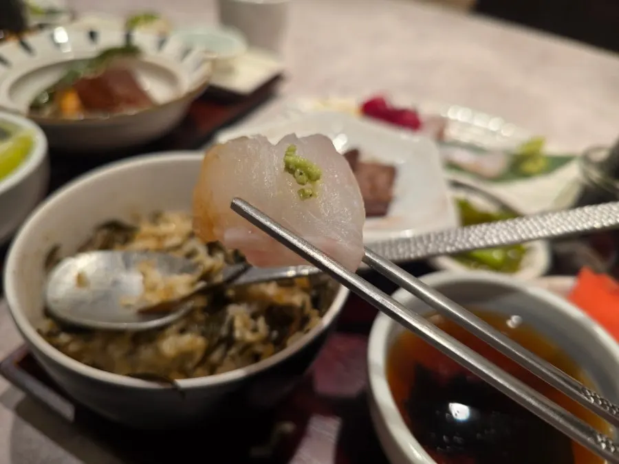 A course dish plate cleaned entirely