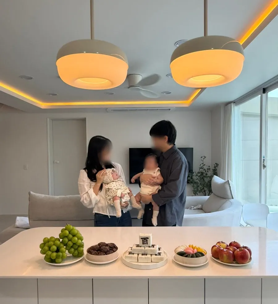떡과 과일로 차린 소박한 백일상