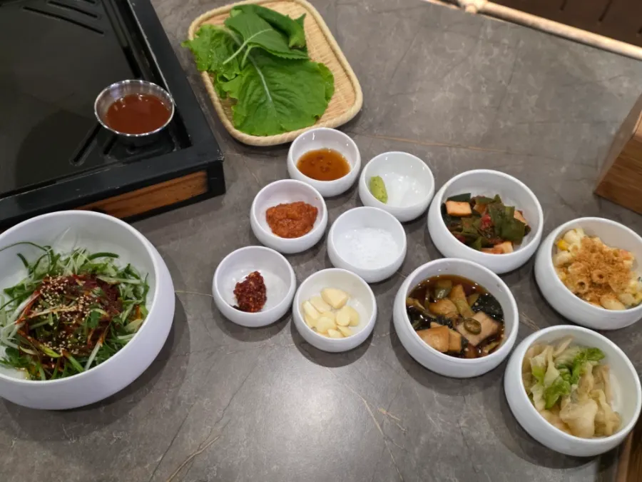 Complimentary sides served with aged meat