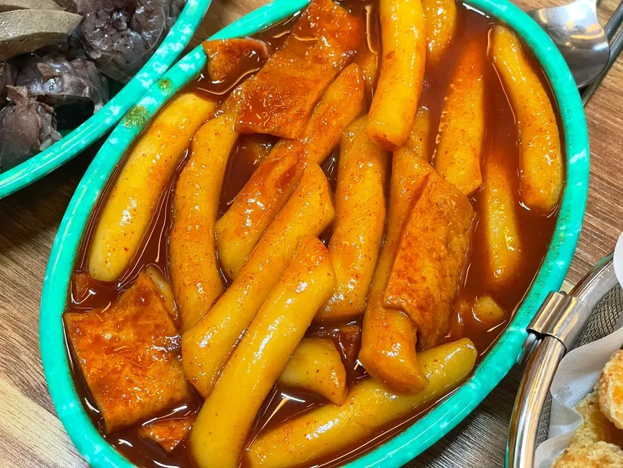 One serving of Bubuduri Tteokbokki