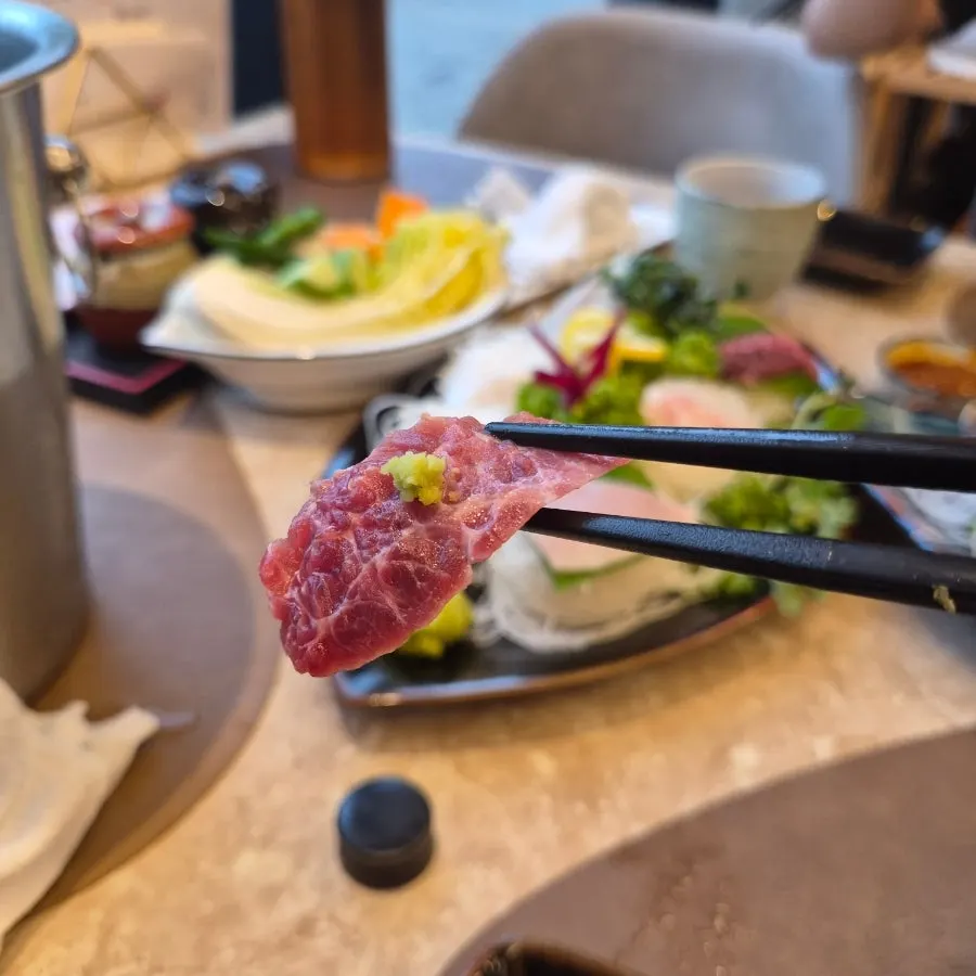 Tuna sashimi topped with wasabi