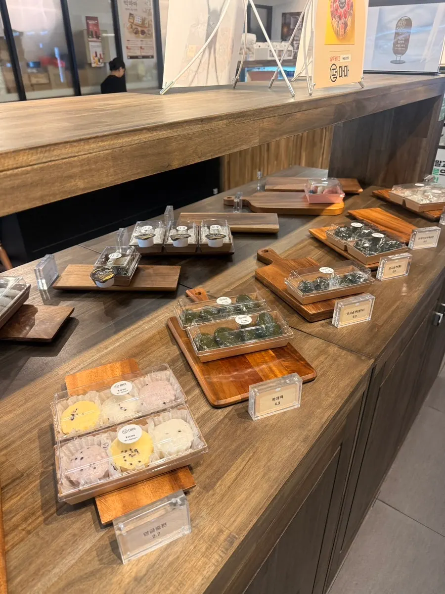 Rice cake types for anniversary return gifts