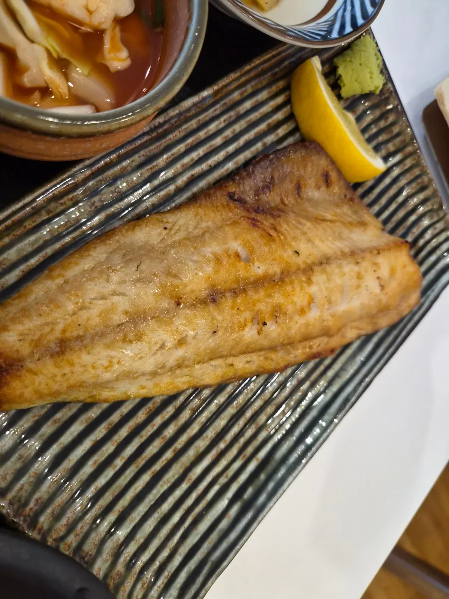 Grilled mackerel gondre stone-pot rice at Oneul Haru