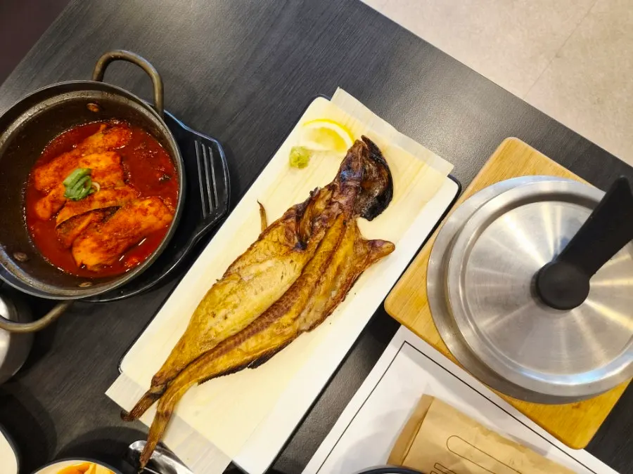 갈치조림과 임연수구이 점심특선 상차림