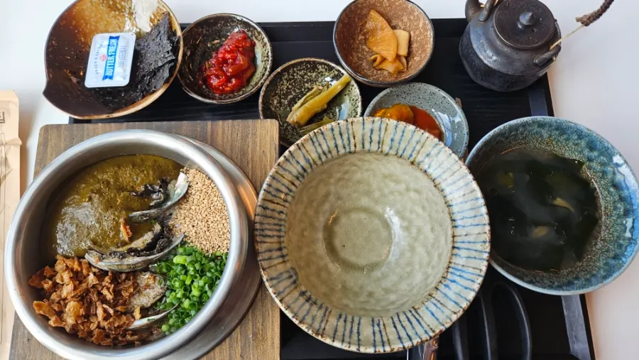 Abalone butter pot-rice dish