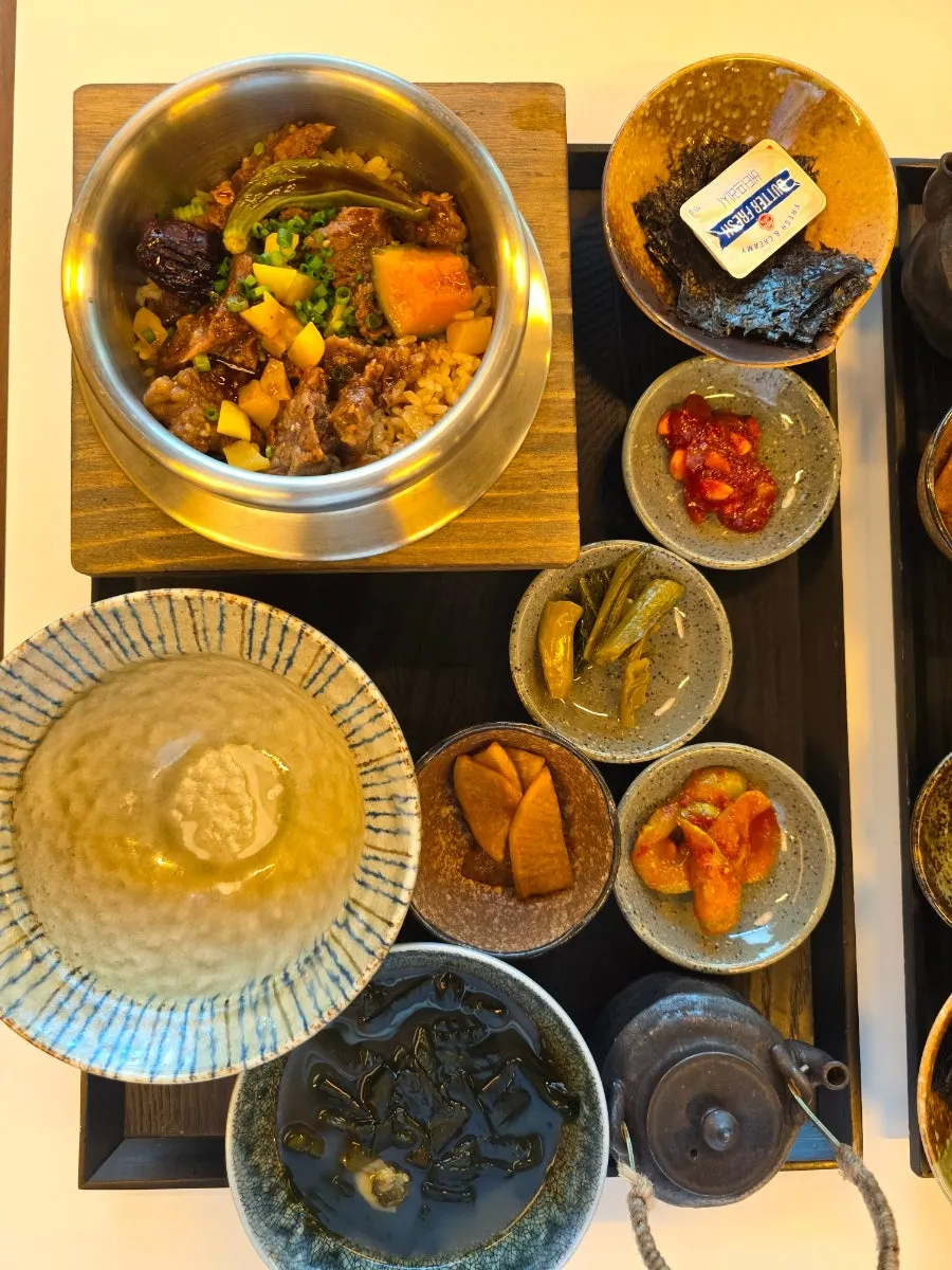 부드러운 소갈비 솥밥