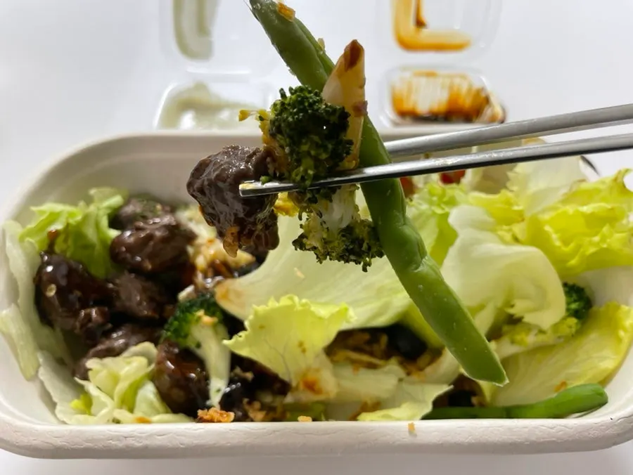 Beef Light with beef, green beans, and broccoli