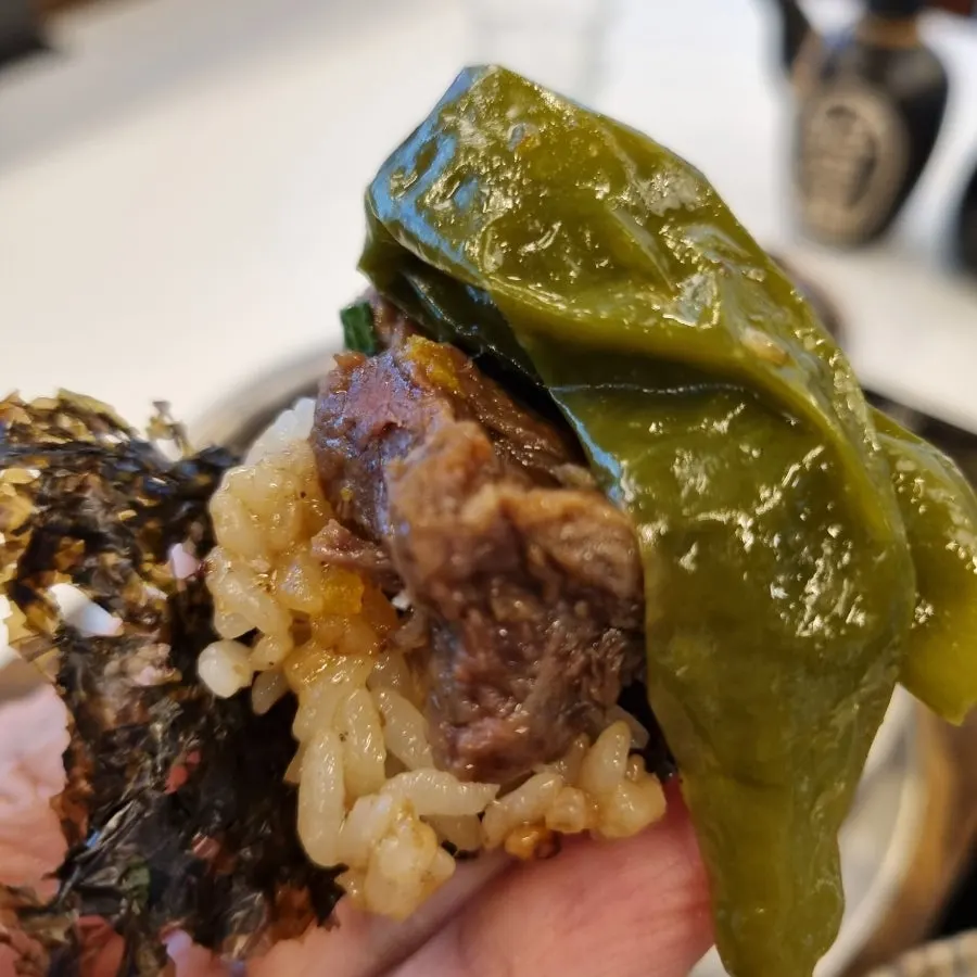 Beef rib pot rice and fresh salmon gimbap at Sorori Sotbap in Gagyeong-dong, Cheongju