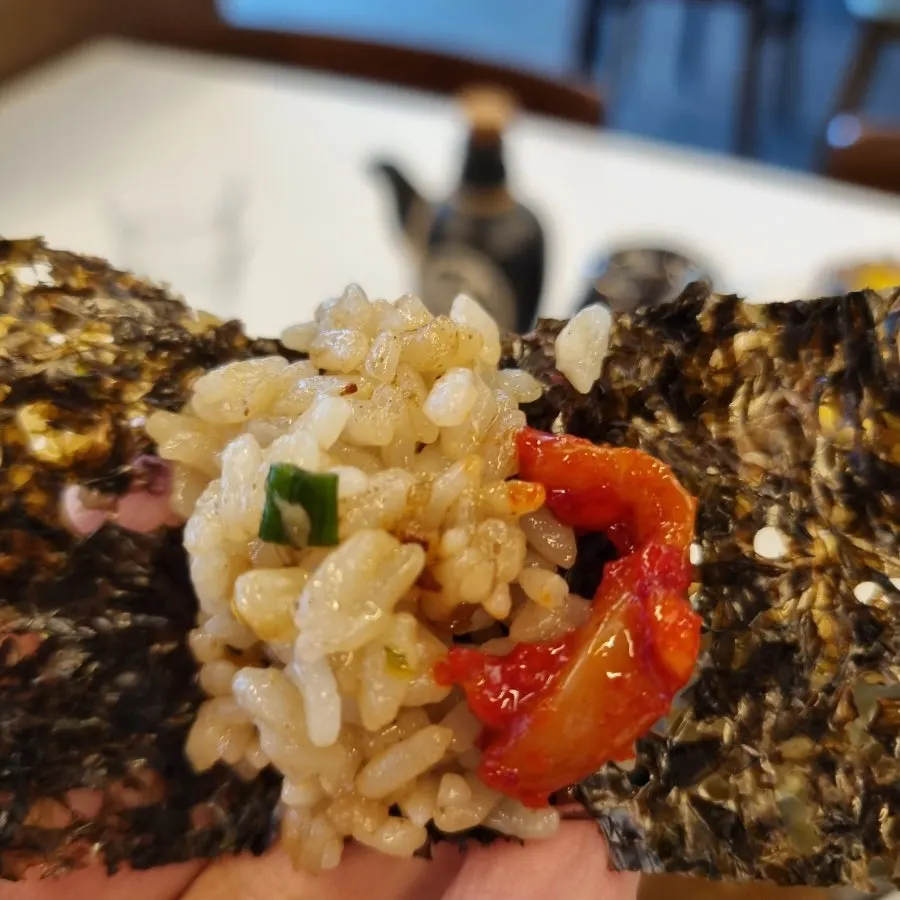 Beef rib pot rice and fresh salmon gimbap at Sorori Sotbap in Gagyeong-dong, Cheongju