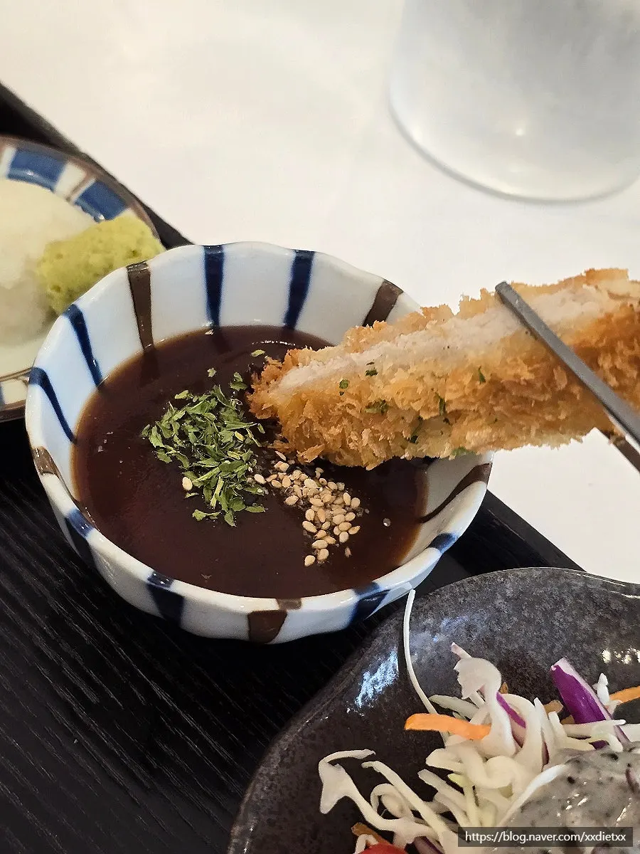 Foto set tonkatsu dan soba