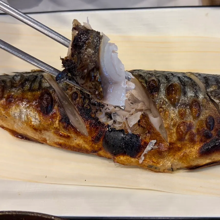Crisply grilled mackerel