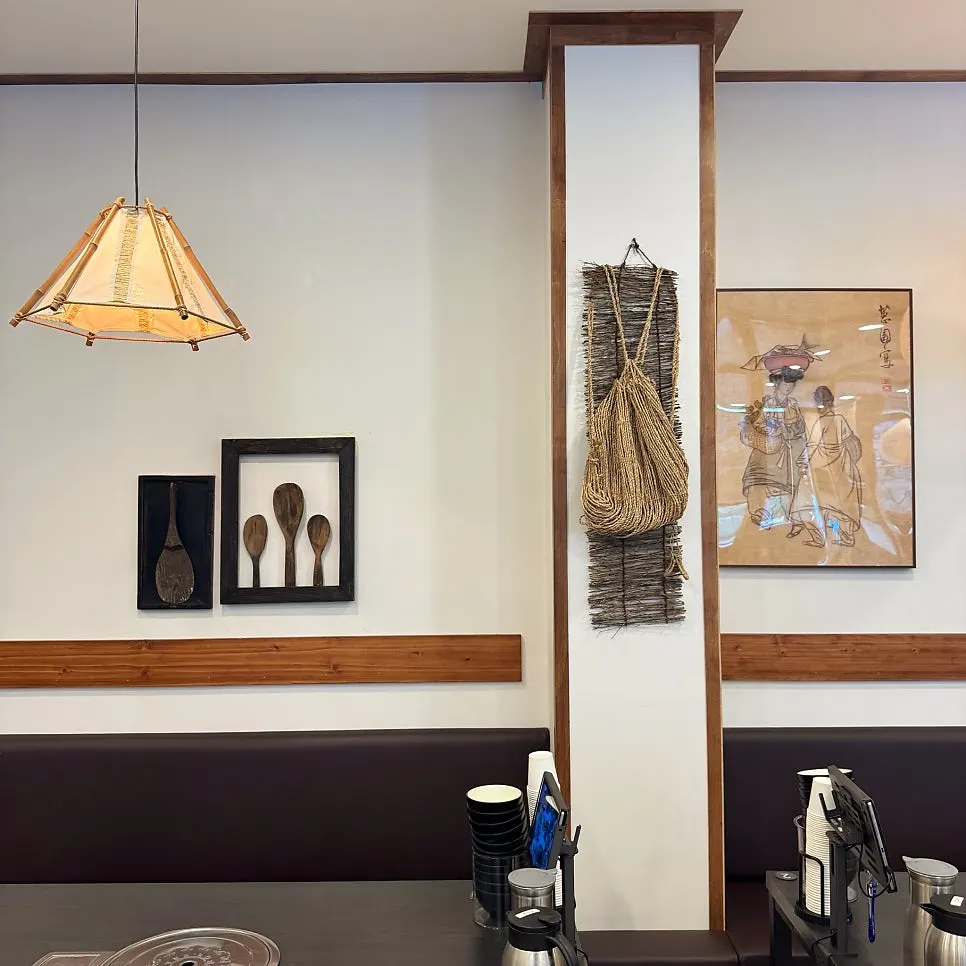 The dining space and tables at Jeju Badang