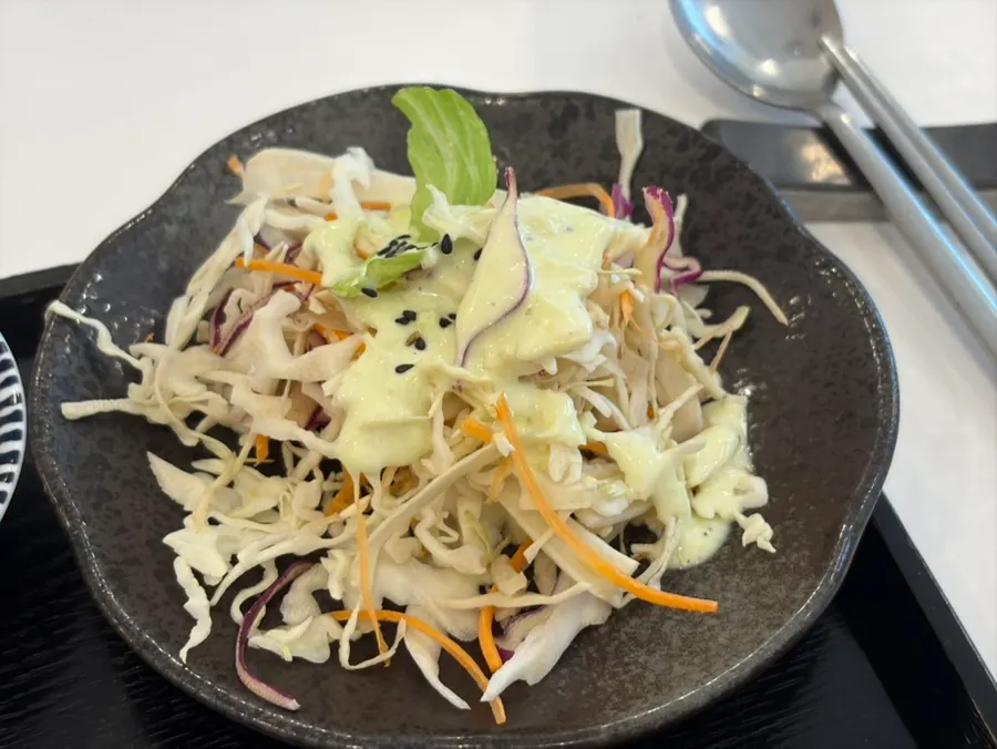 Crisp pork cutlet and cabbage salad