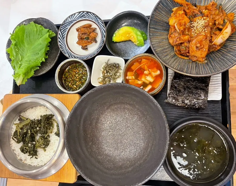 곤드레가 올라간 솥밥