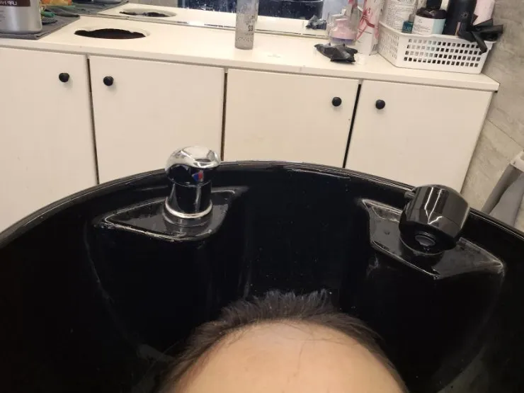 Clean shampoo treatment in progress
