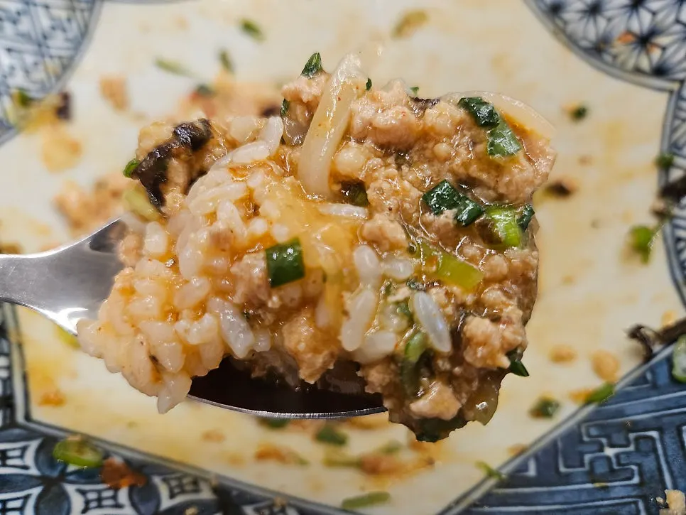A bowl of rice to mix into the leftover mazesoba sauce